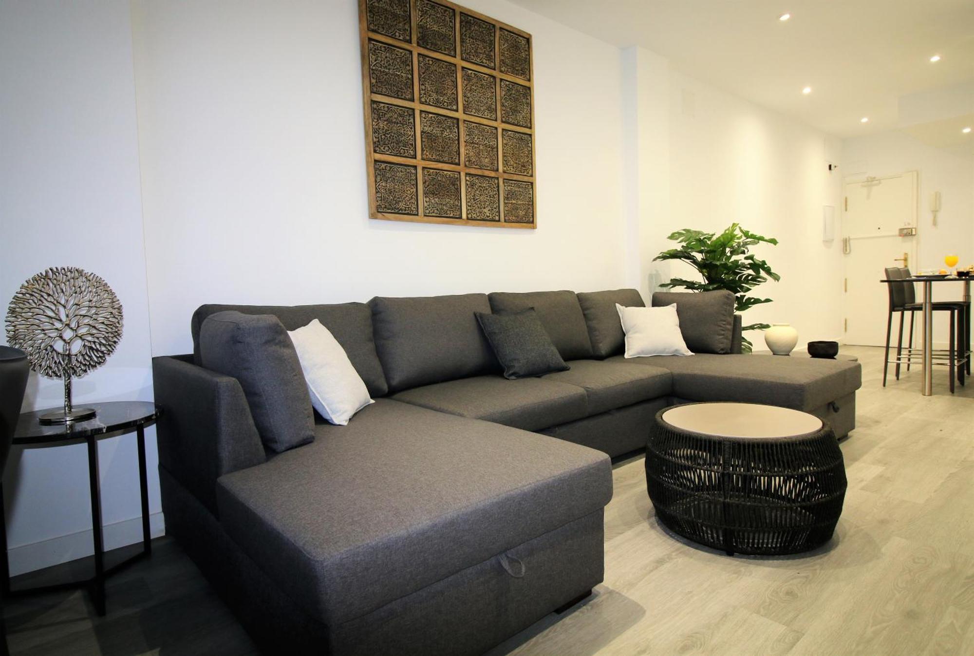 Modern And Equipped With A Wonderful Terrace