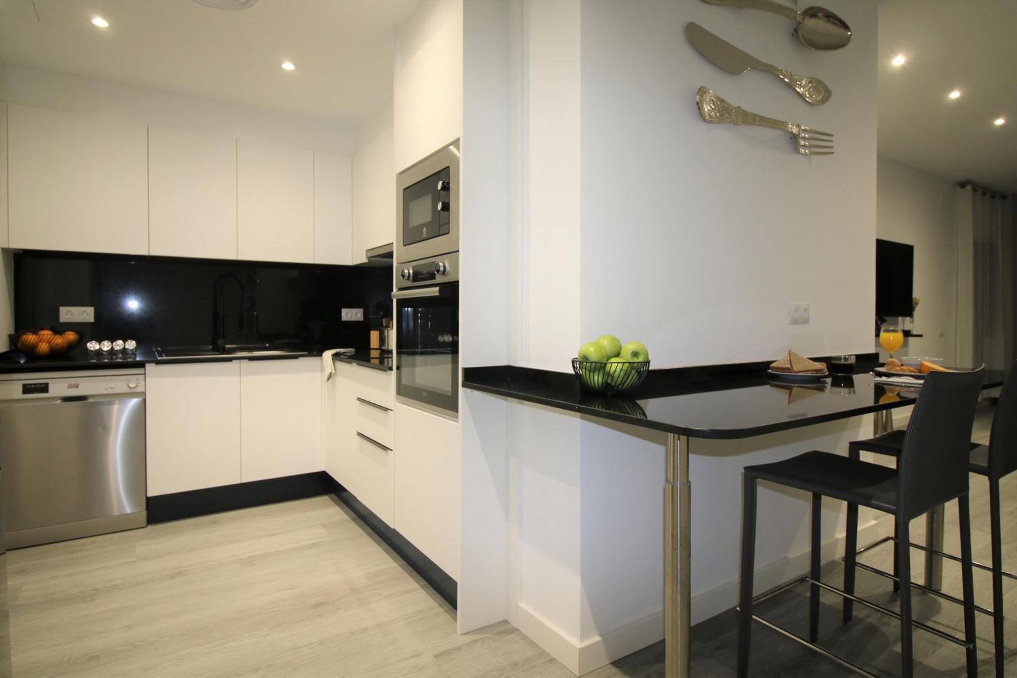 Modern And Equipped With A Wonderful Terrace * Barcelona