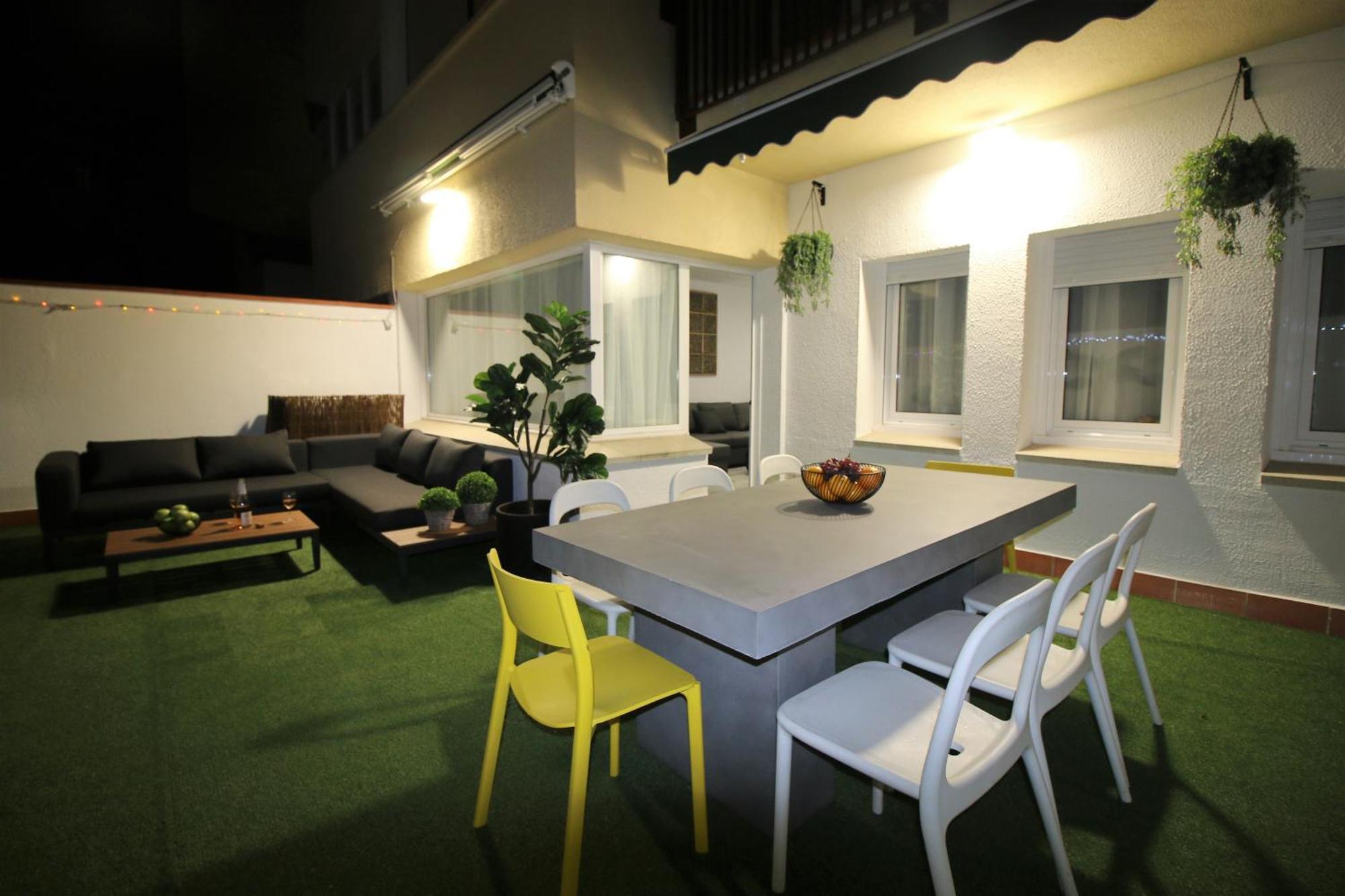 Modern And Equipped With A Wonderful Terrace *
