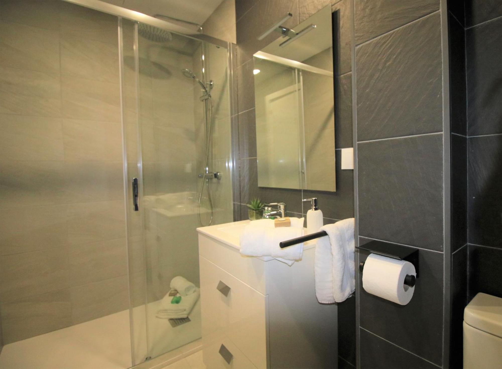 Modern And Equipped With A Wonderful Terrace Apartment Barcelona