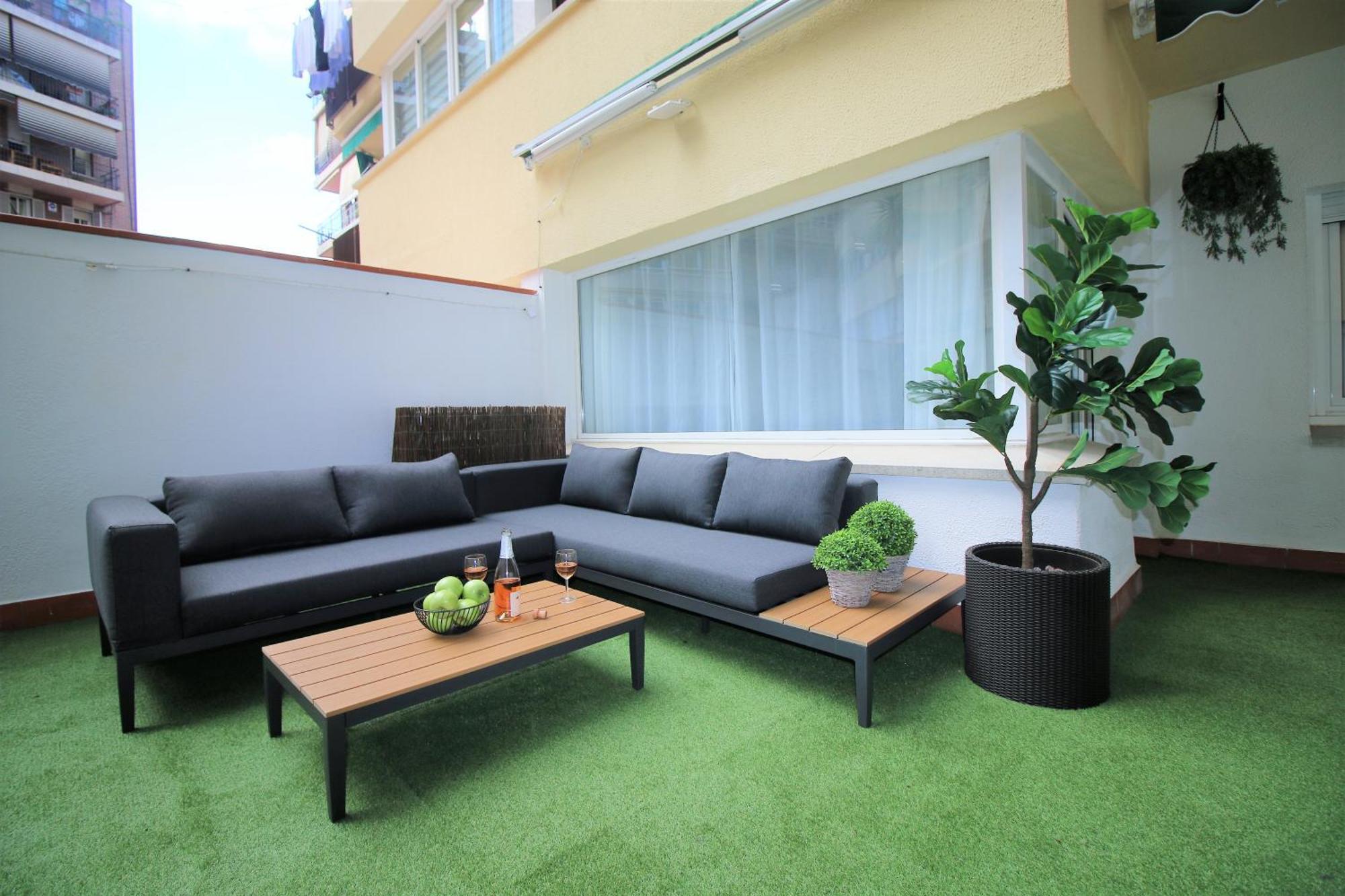 Modern And Equipped With A Wonderful Terrace