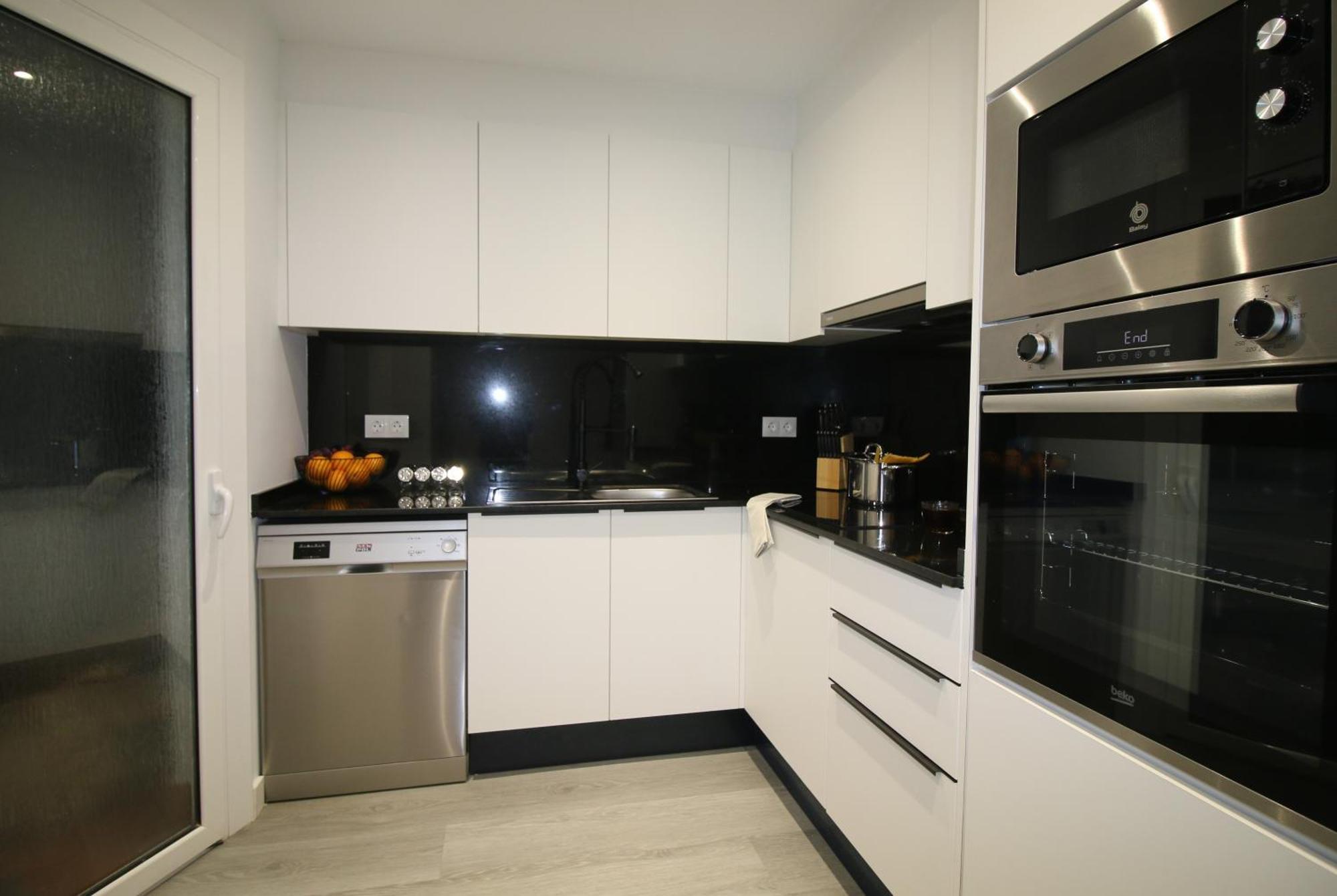 Modern And Equipped With A Wonderful Terrace Apartament *